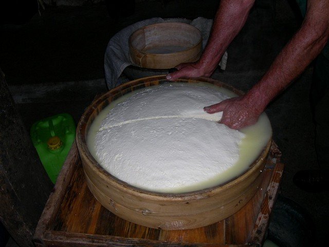 formaggio Nostrano Valtrompia