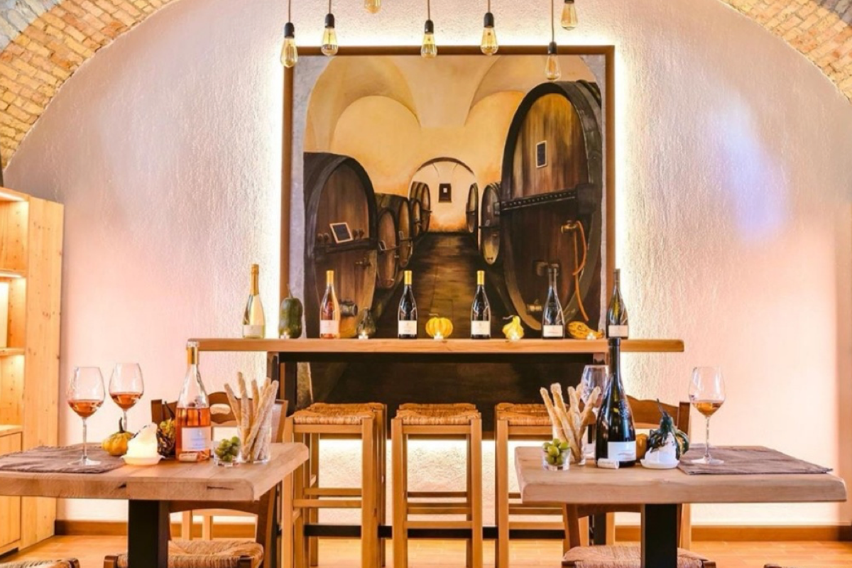 tavolo per degustazione di vino della Valtenesi