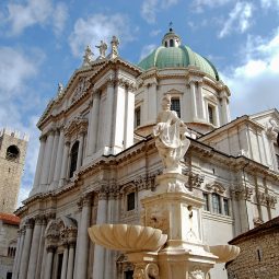 Le due Cattedrali di Brescia: il Duomo Nuovo e il Duomo Vecchio