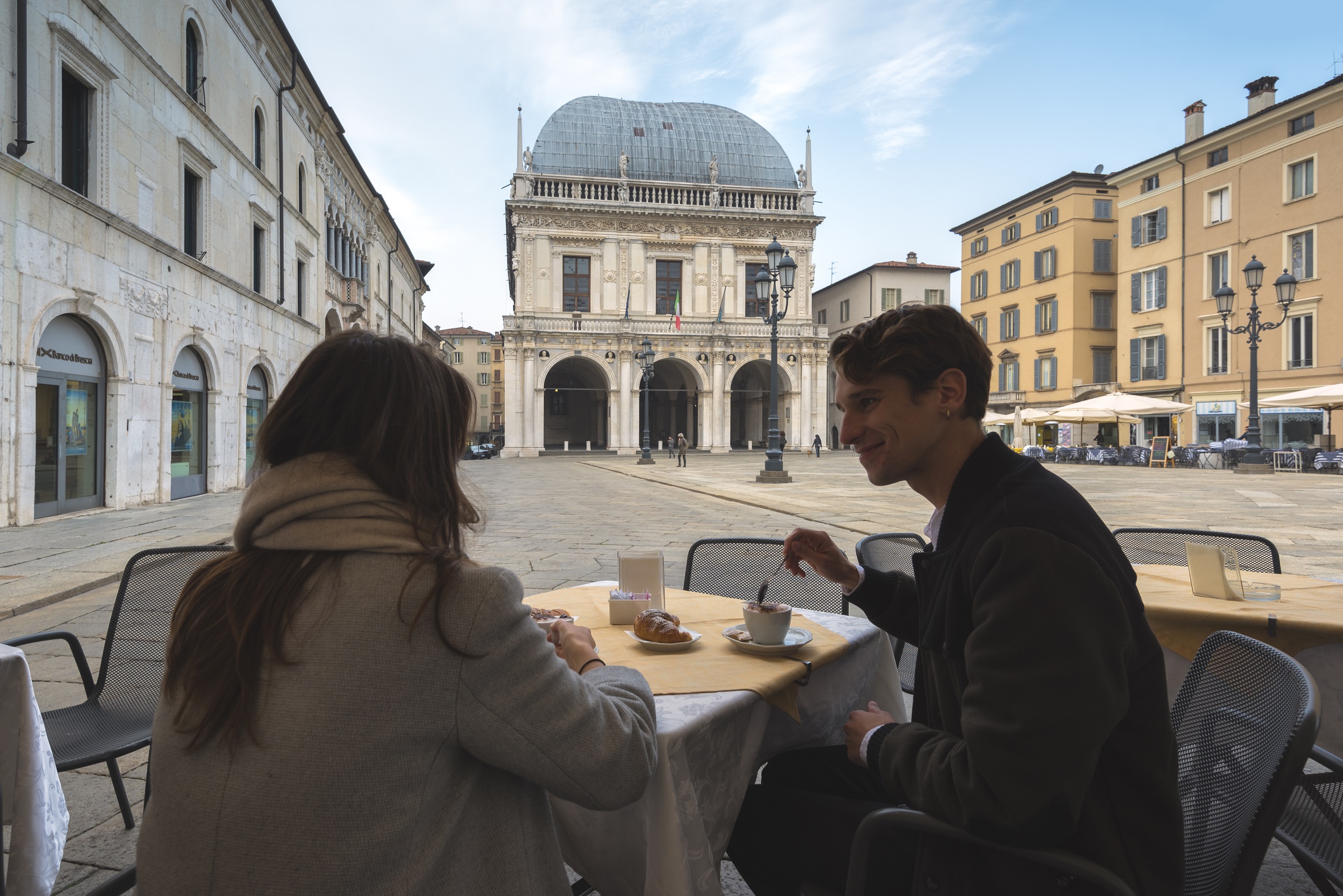 Caffè in Piazza della Loggia, Brescia